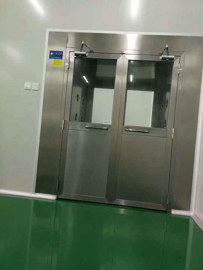 凈化車間風淋室安裝現場實拍圖 凈化車間風淋室安裝現場實拍圖