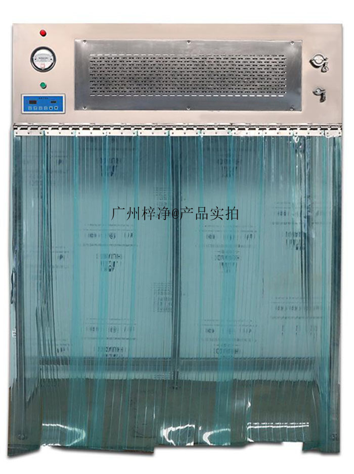 層流罩在潔凈室的建設(shè)和維護(hù)中，層流罩是必不可少的。